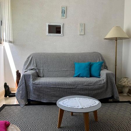 Apartment With Swimming Pool Jelsa  Εξωτερικό φωτογραφία