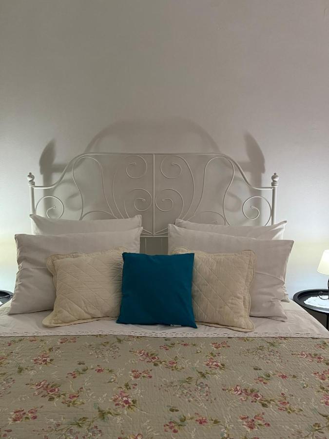 Apartment With Swimming Pool Jelsa  Εξωτερικό φωτογραφία