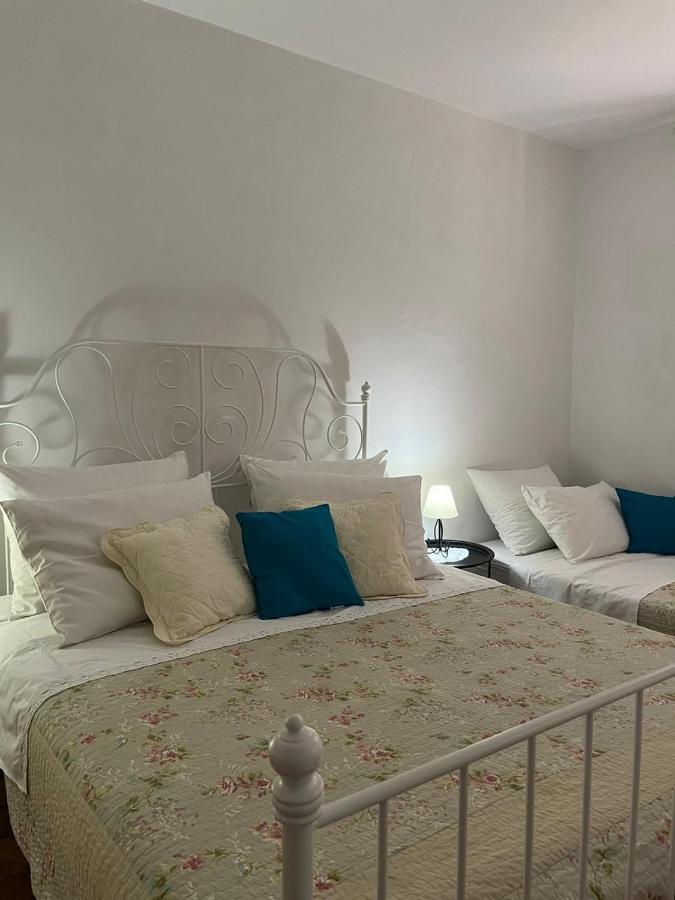 Apartment With Swimming Pool Jelsa  Εξωτερικό φωτογραφία
